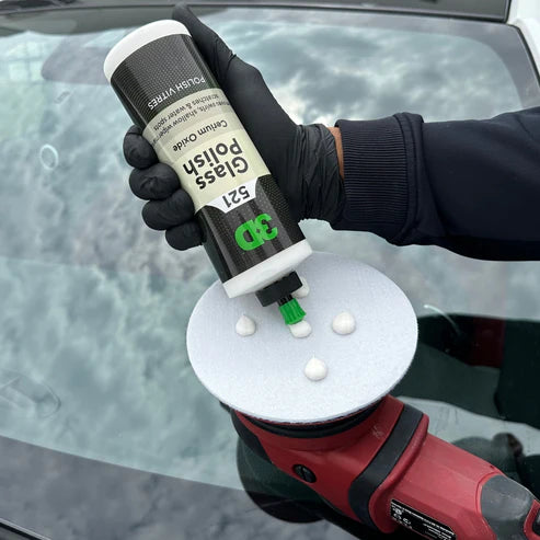 Glass polishing disc with polish